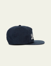 Laden Sie das Bild in den Galerie-Viewer, Les Deux Legacy Letterman Cap - Dark Navy