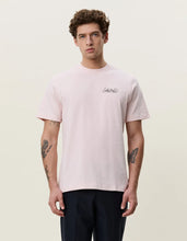Laden Sie das Bild in den Galerie-Viewer, Les Deux Orchard T Shirt - Potpourri Pink