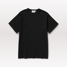 Laden Sie das Bild in den Galerie-Viewer, Power Goods Archive T-Shirt Black - front