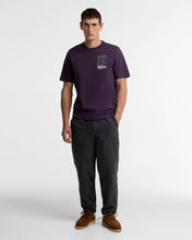 Laden Sie das Bild in den Galerie-Viewer, Barbour Woodbine Relaxed Graphic T-Shirt - Grape