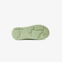 Load image into Gallery viewer, Lusso Cloud Scenario Slide Matcha detail