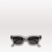 Laden Sie das Bild in den Galerie-Viewer, Memphis Grey - Grey Solid Lens