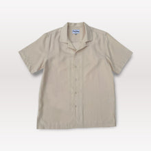 Laden Sie das Bild in den Galerie-Viewer, View Camp Collar Shirt - Natural