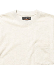Load image into Gallery viewer, Pocket Tee Colored Grandrelle - Oatmeal