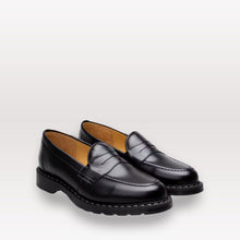 Cargar imagen en el visor de la galería, Penny Loafer - Hi-Shine Black