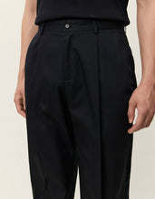 Load image into Gallery viewer, Reece Pleated Twill Pants - Black