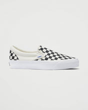 Load image into Gallery viewer, Premium Classic Slip On Reissue 98 LX Checkerboard Black / White
