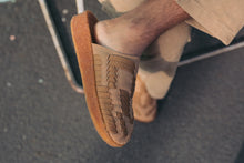 Load image into Gallery viewer, Thunderbird Slide / Vegan Leather Walnut / Tan