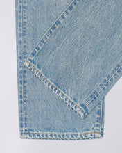 Load image into Gallery viewer, Regular Straight Jeans - Blue Mid Light Used