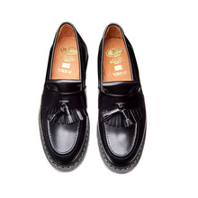 Laden Sie das Bild in den Galerie-Viewer, Tassel Loafer - Hochglänzendes Schwarz