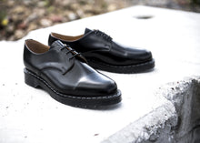 Load image into Gallery viewer, Gibson Shoe - Hi-Shine Black