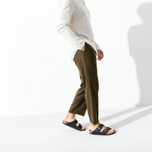 Load image into Gallery viewer, Arizona Black Oiled Leather