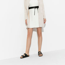 Load image into Gallery viewer, Arizona Black Oiled Leather