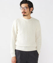 Load image into Gallery viewer, Cable Knit Linen Crew - White