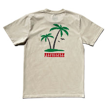 Laden Sie das Bild in den Galerie-Viewer, Island Days T-Shirt - Ecru