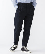 Load image into Gallery viewer, Single Pleat Twill Trousers - Navy