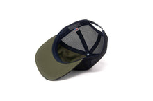 Laden Sie das Bild in den Galerie-Viewer, CHAMPION - Premium Trucker - Black: Default Title
