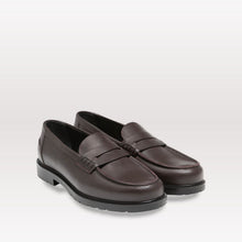 Cargar imagen en el visor de la galería, Kleman Escale loafer in bordeaux, side view

