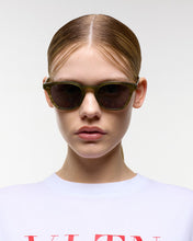 Load image into Gallery viewer, Monokel River Olive Demi - Grey Solid Lens
