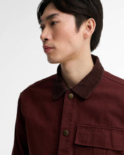 Laden Sie das Bild in den Galerie-Viewer, Barbour Ursula OS Canvas Overshirt - Chesnut
