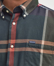 Laden Sie das Bild in den Galerie-Viewer, Barbour Dunoon Tartan Tailored Shirt - Classic Tartan
