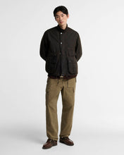 Laden Sie das Bild in den Galerie-Viewer, Barbour Modified Ursula Waxed Jacket Dark Brown styled
