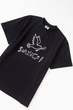Laden Sie das Bild in den Galerie-Viewer, Service Works Dove Tee Black back
