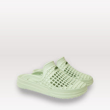 Load image into Gallery viewer, Lusso Cloud Scenario Slide Matcha side view
