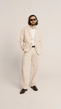 Laden Sie das Bild in den Galerie-Viewer, 3047 Linen Blend Docklands Blazer - Marble
