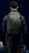 Load image into Gallery viewer, Transit Workpack Pro 28L - Black
