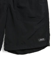Load image into Gallery viewer, Non Down w Pocket Mountain Shorts- Black
