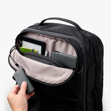 Load image into Gallery viewer, Lite Carry On - Black
