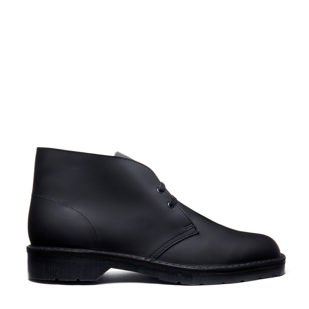 Clarks desert boot hot sale black smooth leather