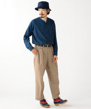 Load image into Gallery viewer, Band Collar Chambray Shirt - Indigo
