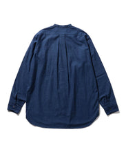 Load image into Gallery viewer, Band Collar Chambray Shirt - Indigo
