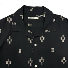 Load image into Gallery viewer, Kelp Shirt - Black
