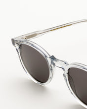 Laden Sie das Bild in den Galerie-Viewer, Forest Grey - Grey Solid Lens
