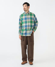 Load image into Gallery viewer, Classic Fit Madras Shirt - Blue / Green
