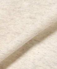 Load image into Gallery viewer, Pocket Tee Colored Grandrelle - Oatmeal
