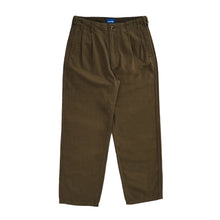 Load image into Gallery viewer, Pleated Pant - Olive
