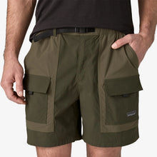 Load image into Gallery viewer, Outdoor Everyday Shorts 6 In. - Pine Needle Green
