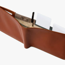 Load image into Gallery viewer, Travel Wallet -Sienna
