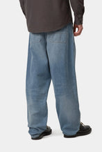 Load image into Gallery viewer, Simple Pant - Blue Light True Washed
