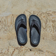 Cargar imagen en el visor de la galería, Surfrider - Black
