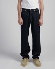 Load image into Gallery viewer, Loose Fit Jeans - Blue Unwashed
