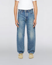 Load image into Gallery viewer, Loose Fit Jeans - Blue Mid Used
