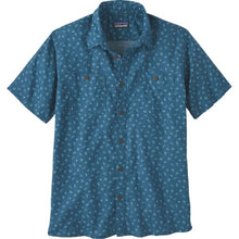 Load image into Gallery viewer, Back Step Shirt - Hexes: Wavy Blue
