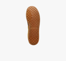 Load image into Gallery viewer, Classic Trainer Suede - Yellow

