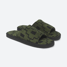 Load image into Gallery viewer, Slippers - Green Machu Terry
