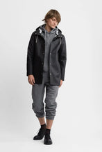 Load image into Gallery viewer, Stockholm Raincoat - Black
